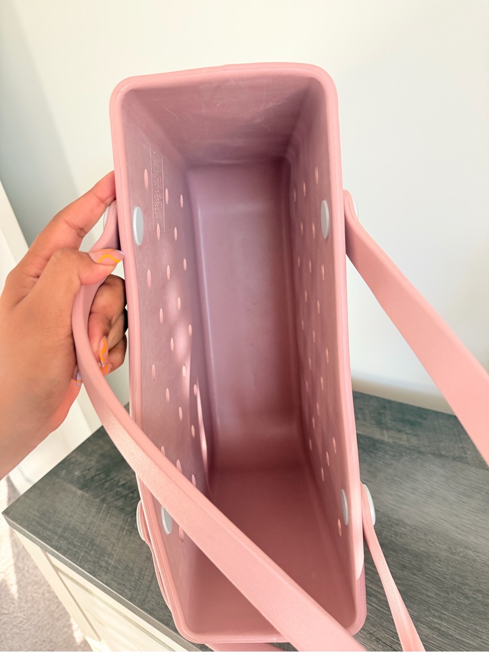 Bag Classic Tote in Pink - Picture 5 of 5
